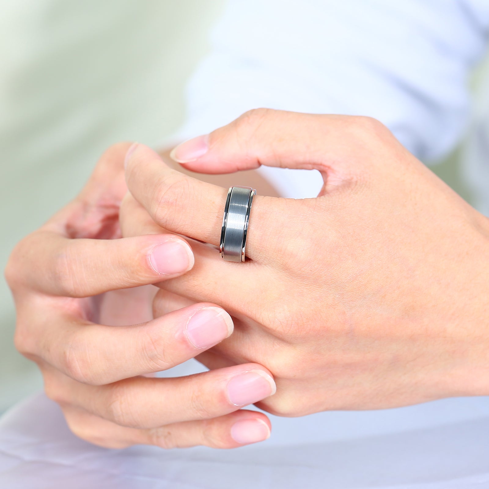 Unisex Stress Release Spinner Ring