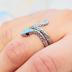 Adjustable Stylish Snake Ring - Silver