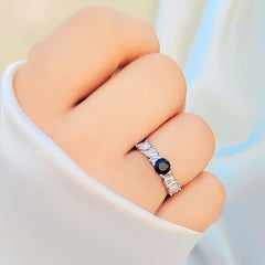 Adjustable Glamour Black Zirconia Ring