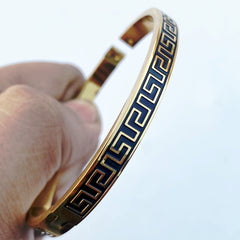 Trendy Versatile Oval Bracelet